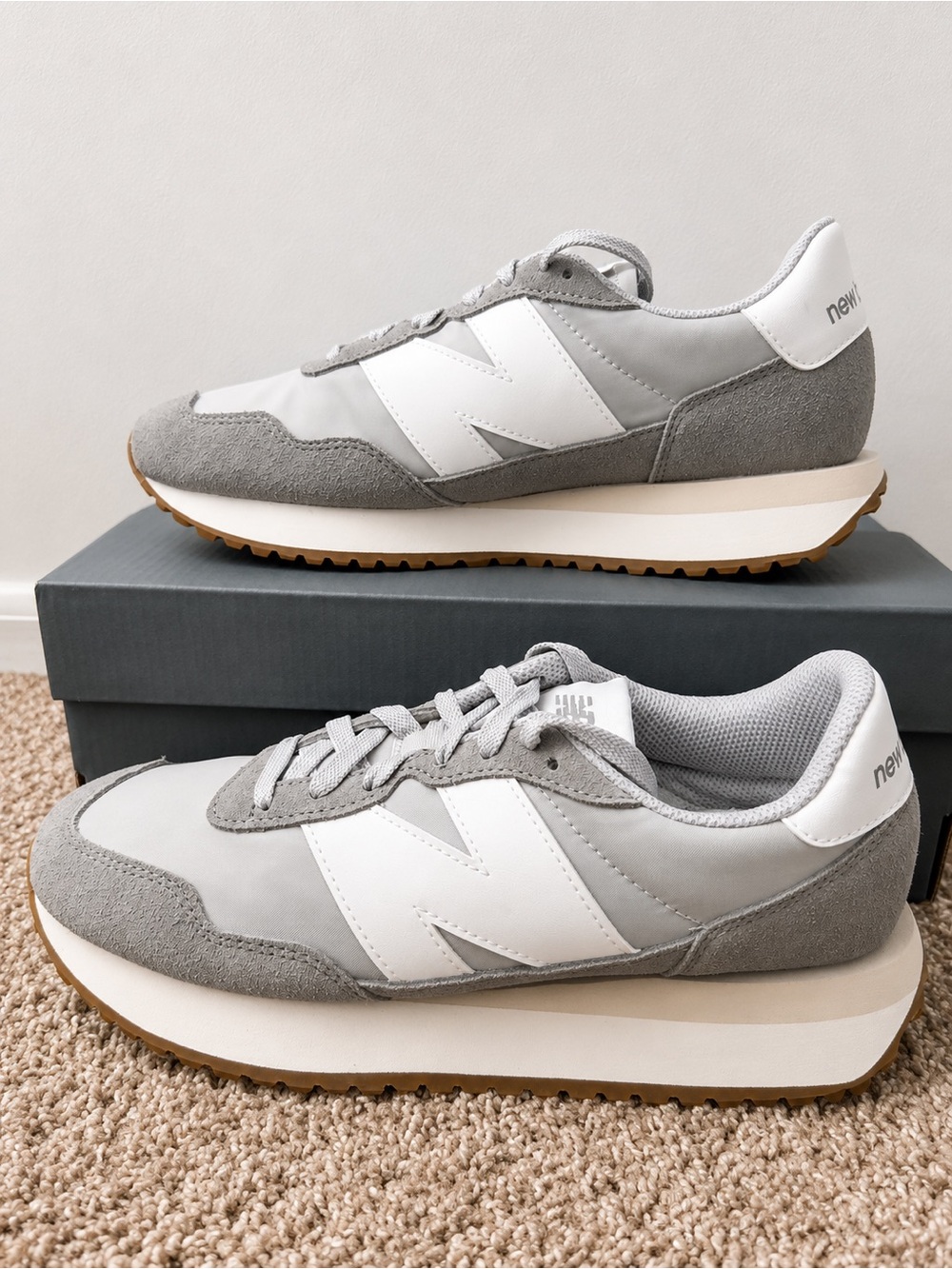 Women’s New Balance 237 WS237NM Size 9.5 in Grey Colorway